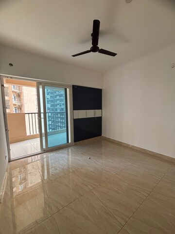 2 BHK Apartment For Sale in Landcraft Golf Links, Pandav Nagar