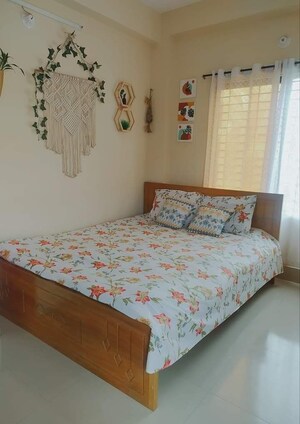 Bedroom in Studio Apartment at Karol Bagh – for Rent