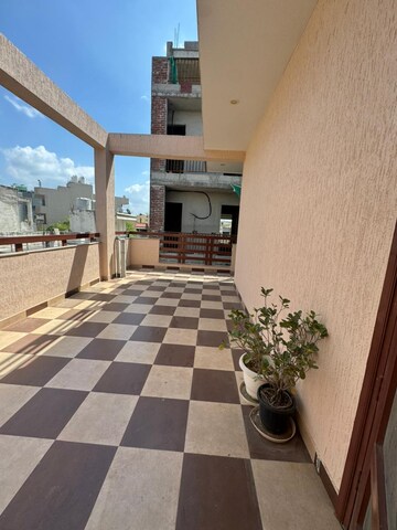 Balcony in 2 BHK Builder Floor at Sector 51 – for Rent