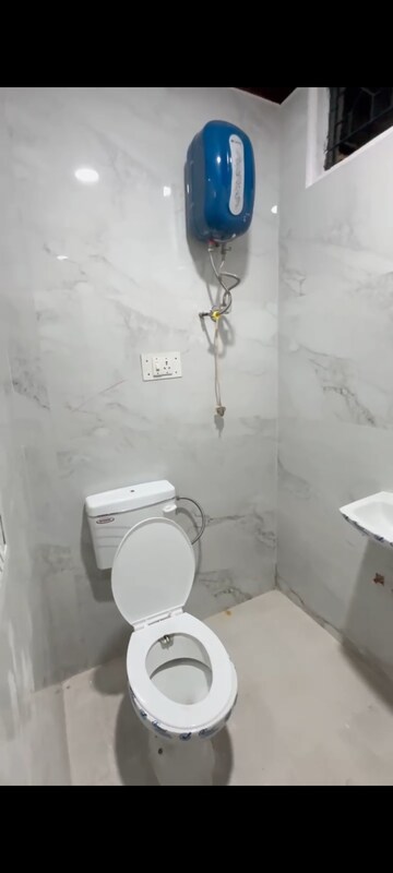 Bathroom in 1 BHK Builder Floor at Sultanpur – for Rent