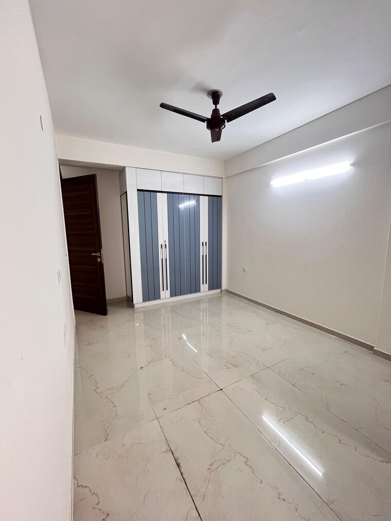 Room, smart-world-gems 3 Bedroom 1423 Sq.Ft. Apartment In Sector 89 Gurgaon 9316135
