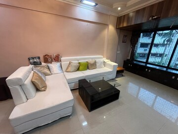 Living Room in 2 BHK Apartment at Santacruz East – for Rent