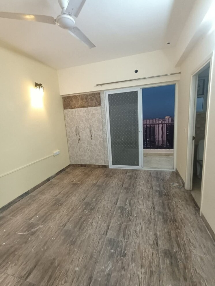 Room, ska-greenarch 3 Bedroom 1220 Sq.Ft. Apartment In Sector 16b Greater Noida Greater Noida 9316215