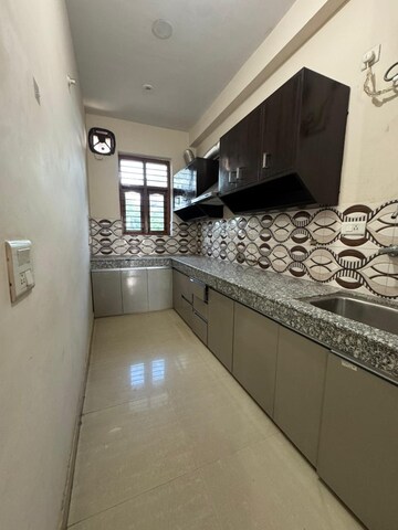 Kitchen in 2 BHK Builder Floor at Sector 46 – for Rent