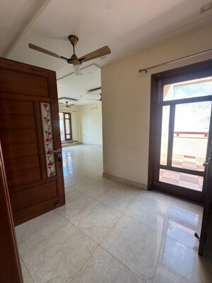 2 BHK Builder Floor For Rent in Sector 46