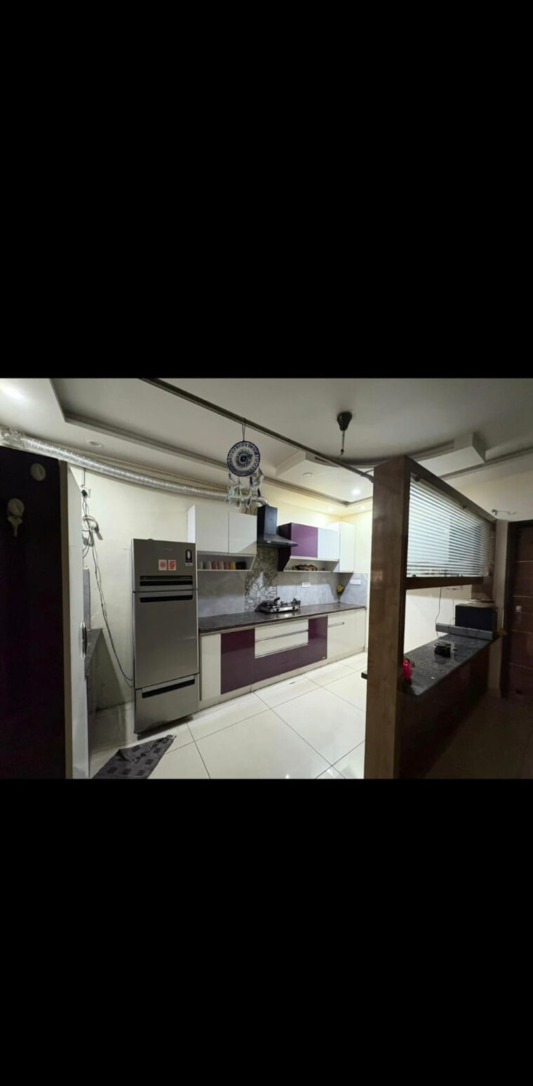 Kitchen, maya-garden-city 3 Bedroom 1800 Sq.Ft. Apartment In Lohgarh Zirakpur 9316234