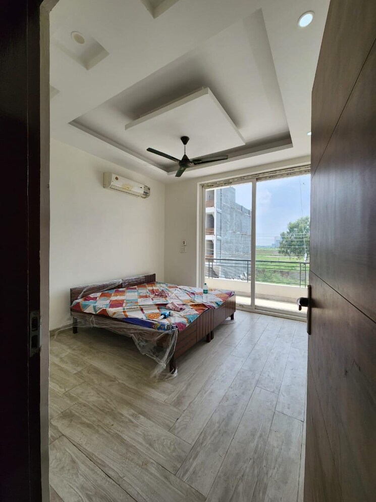Bedroom, maya-garden-city 3 Bedroom 1800 Sq.Ft. Apartment In Lohgarh Zirakpur 9316234