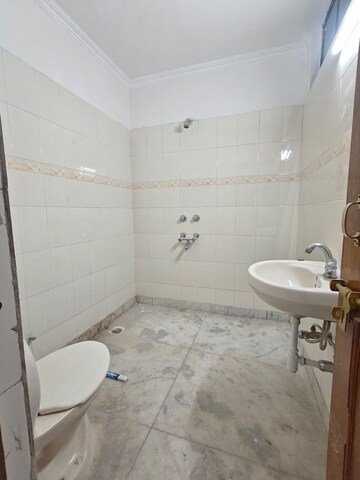 Bathroom in 2 BHK Builder Floor at Sector 31 – for Rent