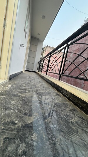 Balcony in 3 BHK Builder Floor at Palm Residency Chhatarpur, Chattarpur – for Rent