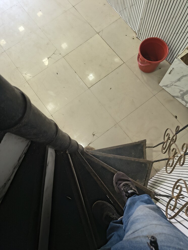 Exterior View, swastik-park Commercial Shop 400 Sq.Ft. In Chembur Mumbai 9316258