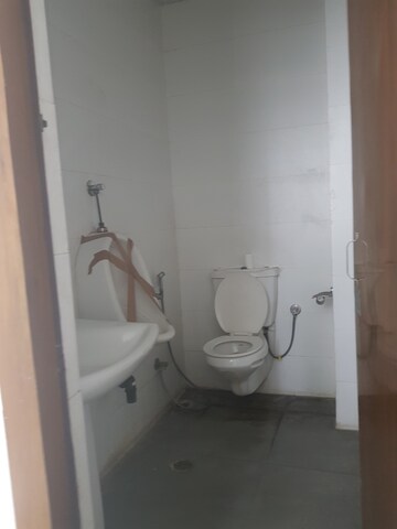 Attached Bathroom in 1 RK Apartment at Govindpuri – for Rent