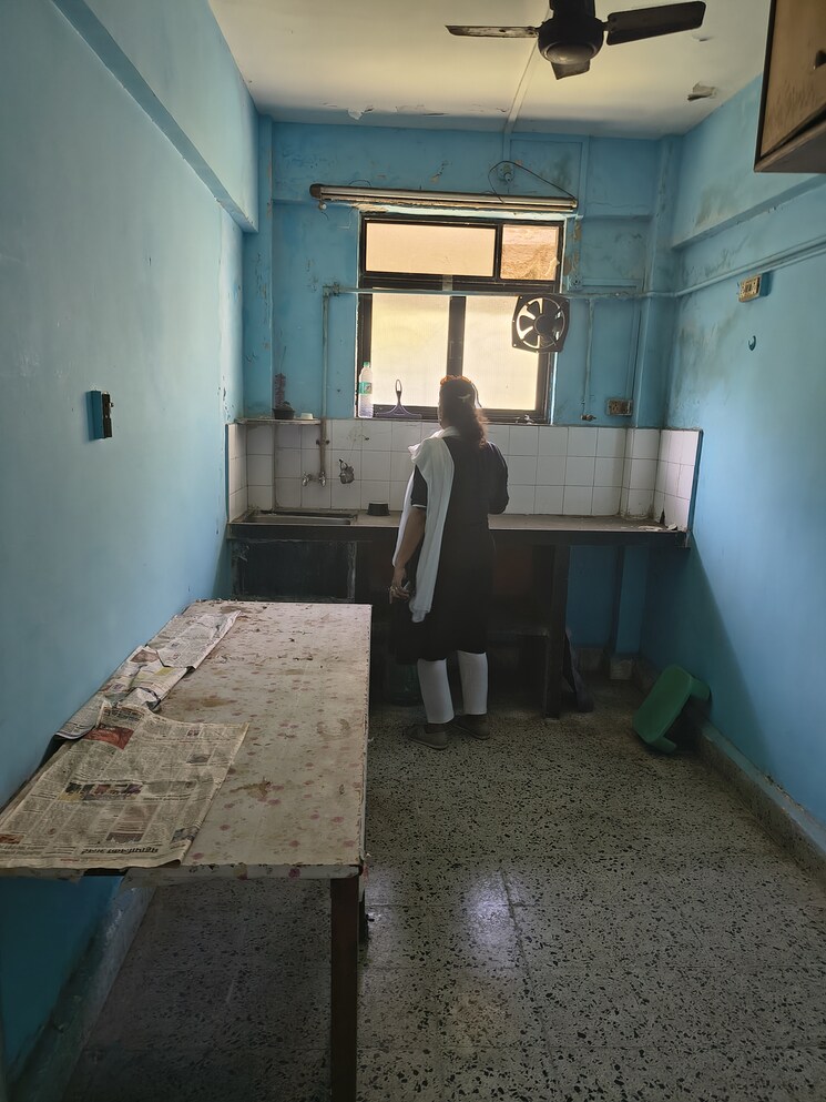 Kitchen, kurla east 1 RK 300 Sq.Ft. Apartment In Kurla East Mumbai 9316284