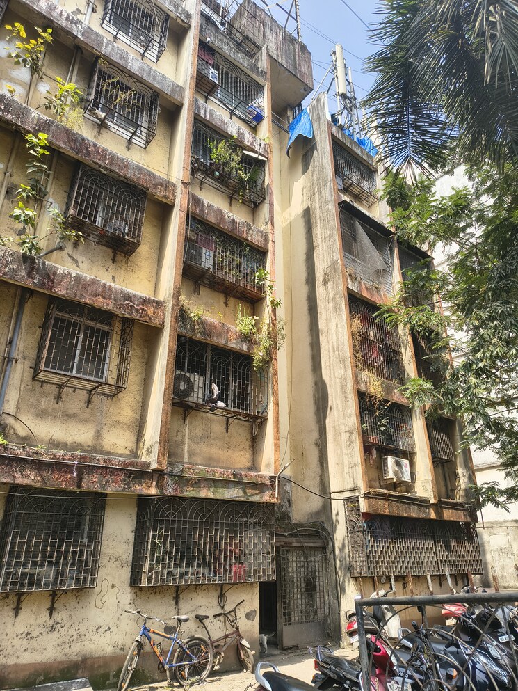 Exterior View, kurla east 1 RK 300 Sq.Ft. Apartment In Kurla East Mumbai 9316284