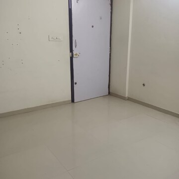 Room in 2 BHK Apartment at Ratnam Gardenbay, Vemali – for Rent
