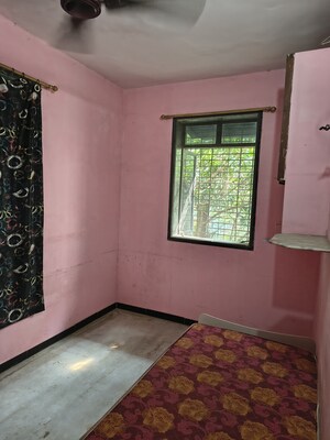 Bedroom in 2 BHK Apartment at Kurla West – for Rent