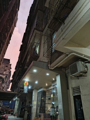 2 BHK Apartment – Exterior View View at Kurla West - for Rent