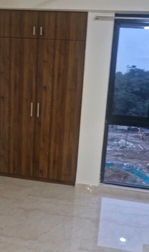 Furnished Amenities in 3 BHK Apartment at Lodha Sterling, Kolshet Road – for Rent