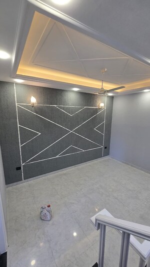 Furnished Amenities in 4 BHK Villa at Canal Road – for Sale