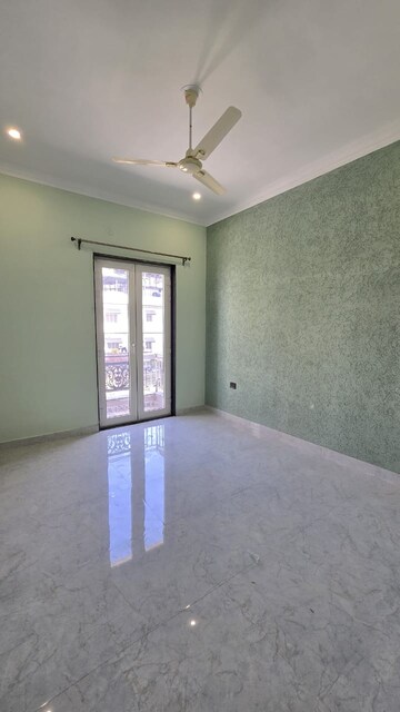 Room in 4 BHK Villa at Canal Road – for Sale