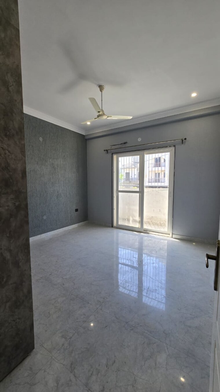 Room, canal road 4 Bedroom 134 Sq.Yd. Villa In Canal Road Dehradun 9316388