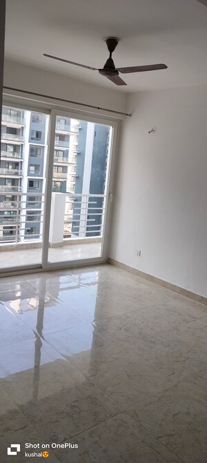 3 BHK Apartment For Rent in Pardos Okas Residency, Sushant Golf City