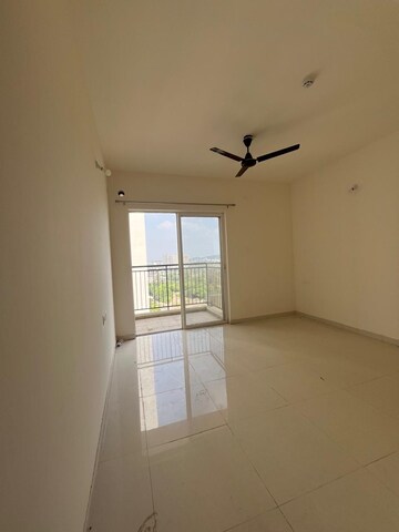 Room in 3 BHK Apartment at Godrej Nurture Pune, Mamurdi – for Rent