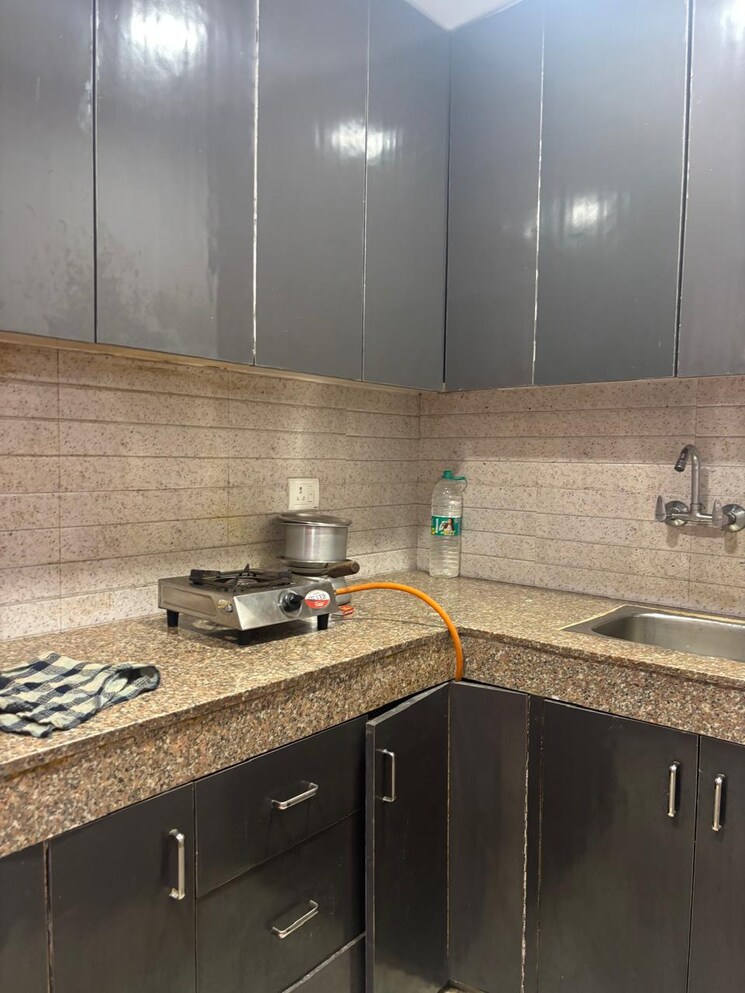 Kitchen, malviya nagar 2 Bedroom 750 Sq.Ft. Builder Floor In Malviya Nagar Delhi 9316378