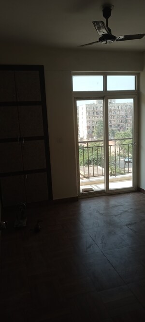 Room in 2 BHK Apartment at KLJ Platinum Heights, Sector 77 – for Rent