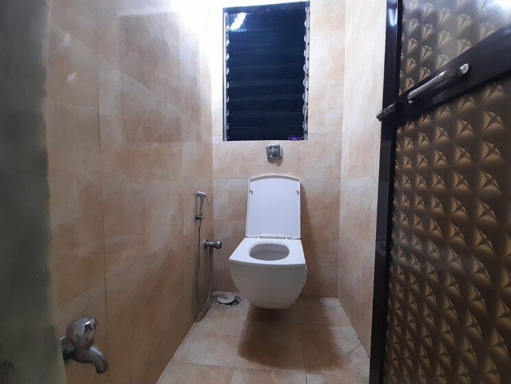 Bathroom, unnat-nagar-chs 3 Bedroom 1200 Sq.Ft. Independent House In Goregaon West Mumbai 9316414
