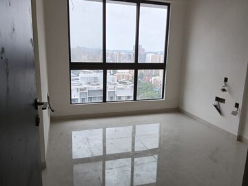 Room in 2 BHK Apartment at Kolte Patil Verve, Bangur Nagar – for Rent