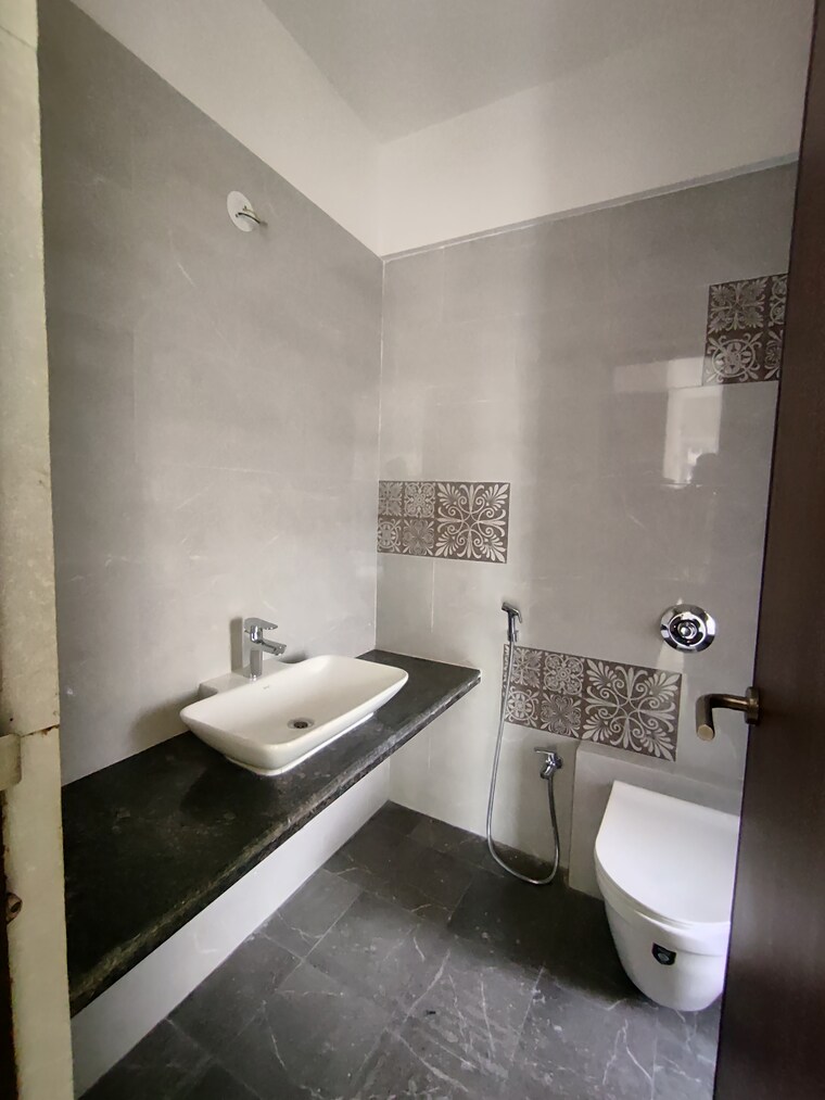 Attached Bathroom, marathon-vega 2 Bedroom 643 Sq.Ft. Apartment In New Panvel Navi Mumbai 9316396