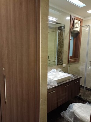 Bathroom in 4 BHK Builder Floor at Safdarjung Enclave – for Rent