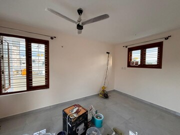 Room in 3 BHK Builder Floor at Hsr Layout – for Rent
