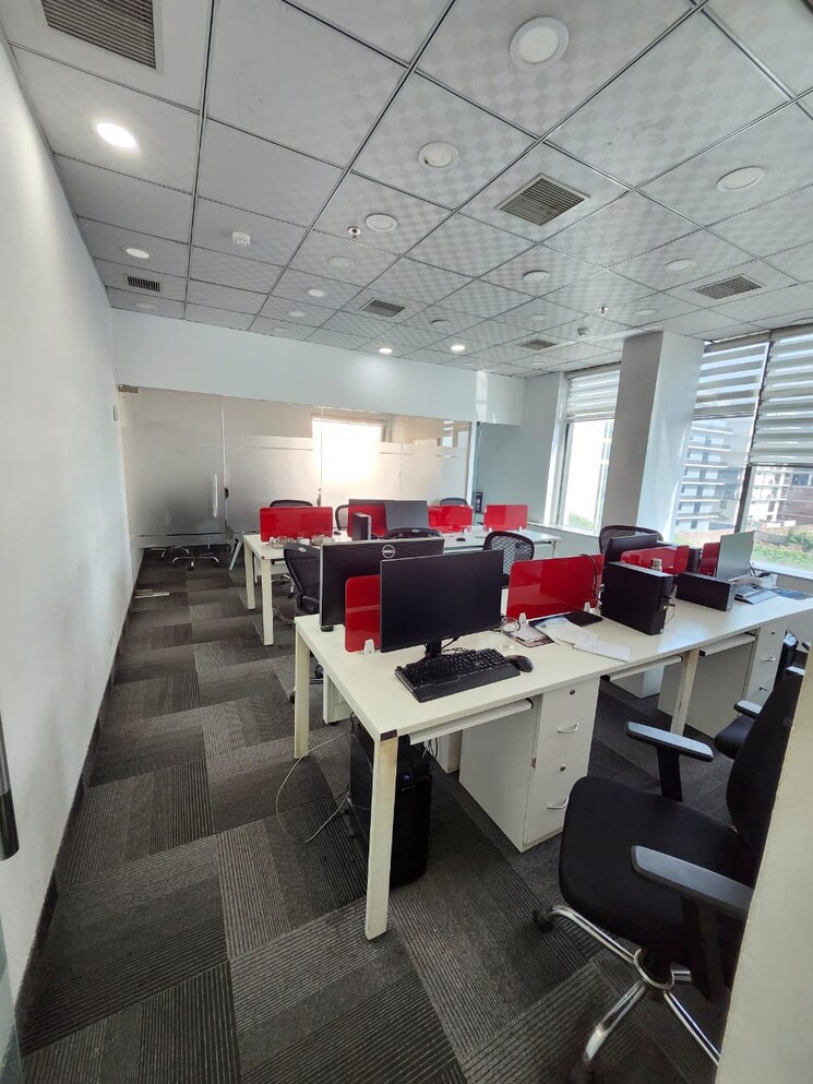 Team Area, sector 74 Commercial Office Space 1000 Sq.Ft. In Sector 74 Mohali 9316418