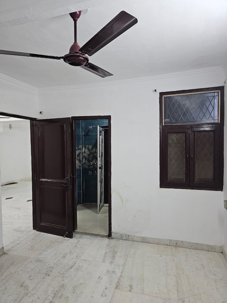Room, malviya nagar 3 Bedroom 1000 Sq.Ft. Builder Floor In Malviya Nagar Delhi 9316417