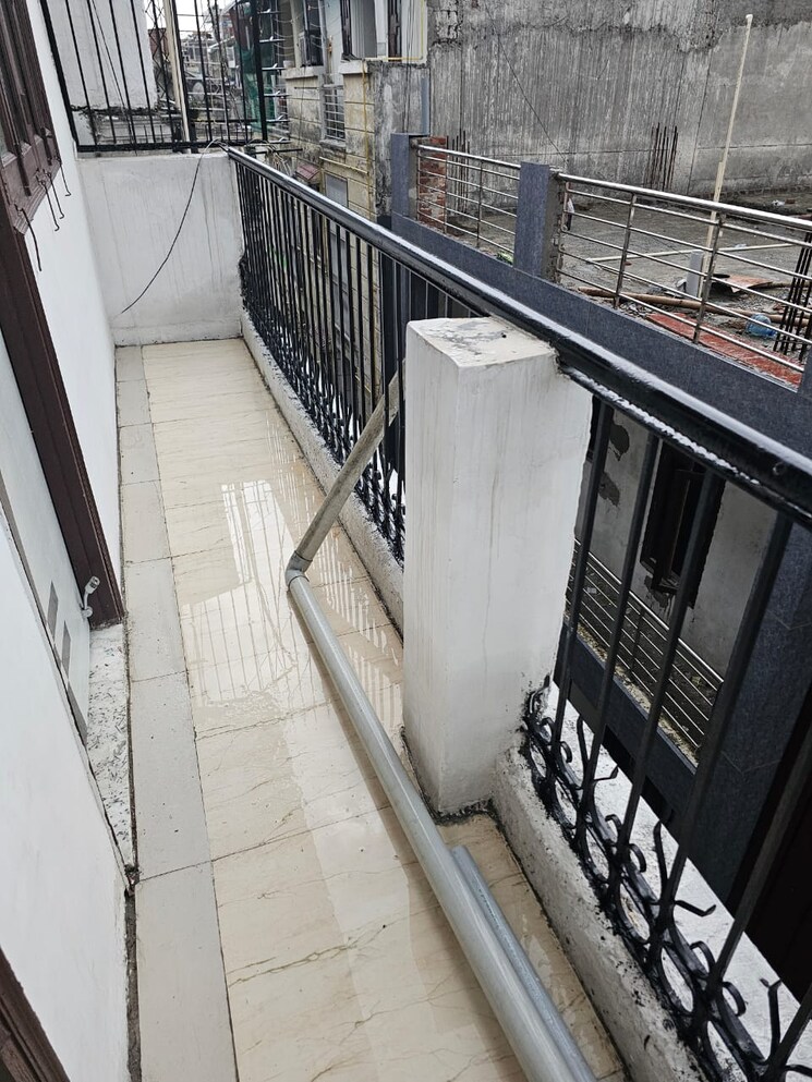 Balcony, malviya nagar 3 Bedroom 1000 Sq.Ft. Builder Floor In Malviya Nagar Delhi 9316417