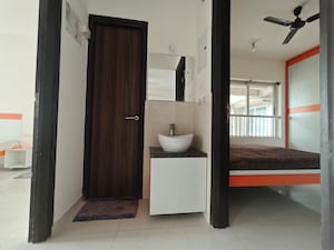 Room in 2 BHK Apartment at Marathon Nexzone Atlas 1, New Panvel – for Sale