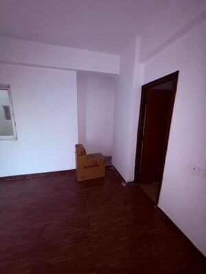 Room in 3 BHK Apartment at Rudra Palace Heights, Sector 1 Greater Noida – for Sale