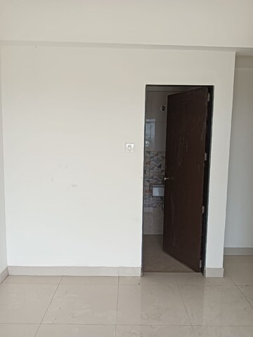 Room in 1 BHK Apartment at Dombivli East – for Rent