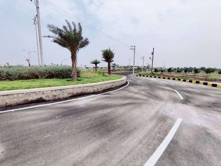 Garden, jb-nature-valley  308 Sq.Yd. Plot In Choutuppal Hyderabad 9316432