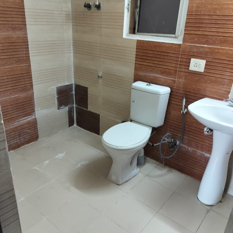 Bathroom, gardenia-gateway 3 Bedroom 1700 Sq.Ft. Apartment In Sector 75 Noida 9316454