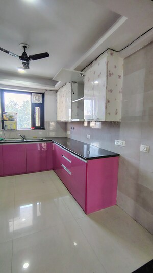 Kitchen in 3 BHK Builder Floor at Sushant Lok 2, Sector 57 – for Rent