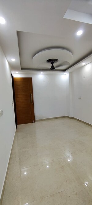 Room in 1 BHK Builder Floor at Malviya Nagar – for Rent