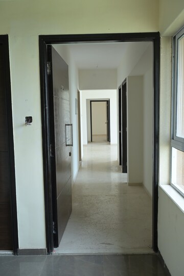 Building Lobby in 3.5 BHK Apartment at Je and Vee Madhuban, Malad East – for Rent