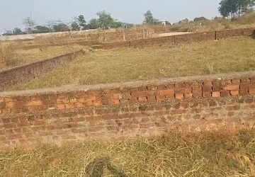 Plot For Sale in Chutia