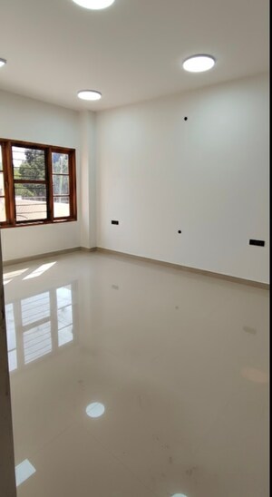 1 BHK Independent House For Rent in Sector 66