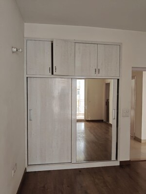 Room in 2 BHK Apartment at Pyramid Heights, Sector 85 – for Sale