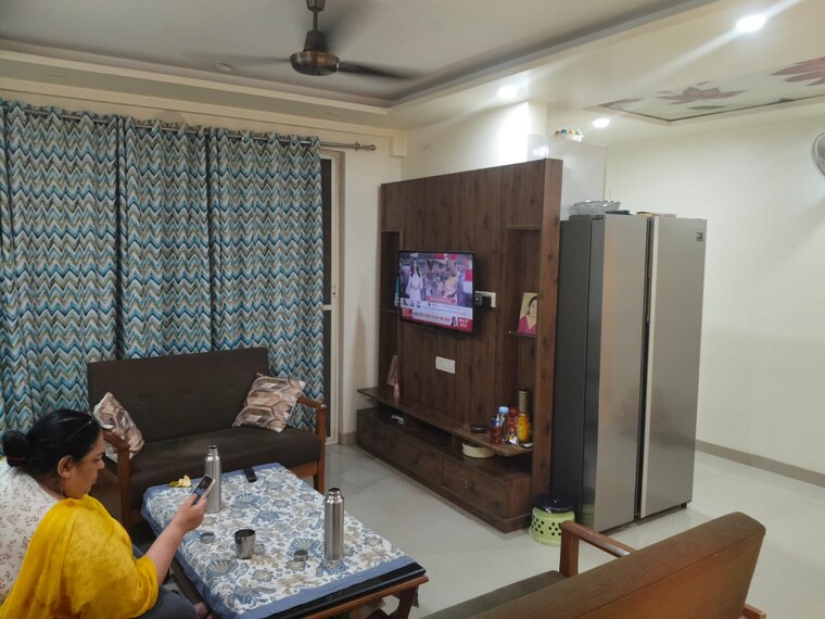 Living Room, sector 85 3.5 Bedroom 250 Sq.Yd. Builder Floor In Sector 85 Faridabad 9316535