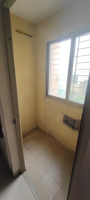 Bathroom in 1 BHK Apartment at Regency Estate, Dombivli East – for Rent