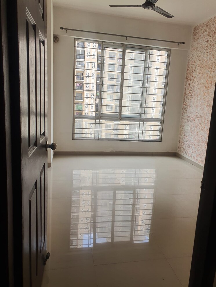 Room, prateek-grand-city 3 Bedroom 1795 Sq.Ft. Apartment In Siddharth Vihar Ghaziabad 9316536
